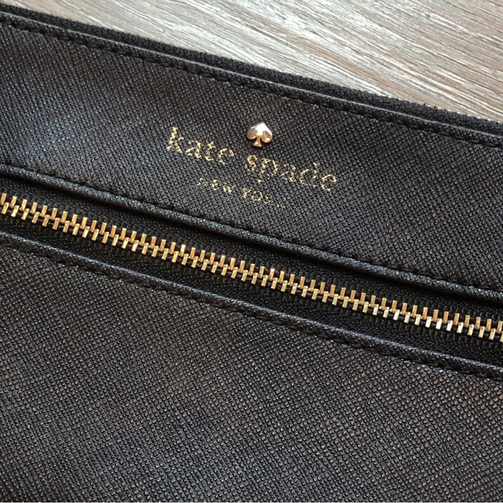 Kate Spade Bee Mika’s Pond Black Saffiano Leather Wristlet/Wallet - Picture 3 of 10